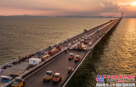 中大機械：不走尋常路 傳承匠心成就中國公路攤鋪專(zhuān)家